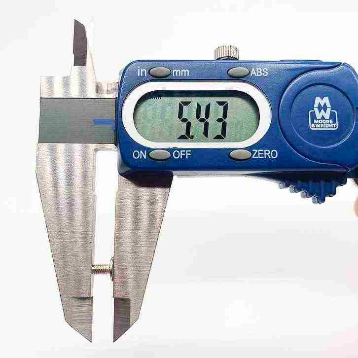 Silver Screw Spike (25mm) image 4