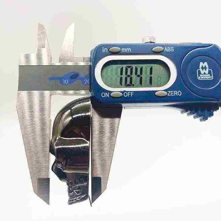 Giant Skull Stud image 3