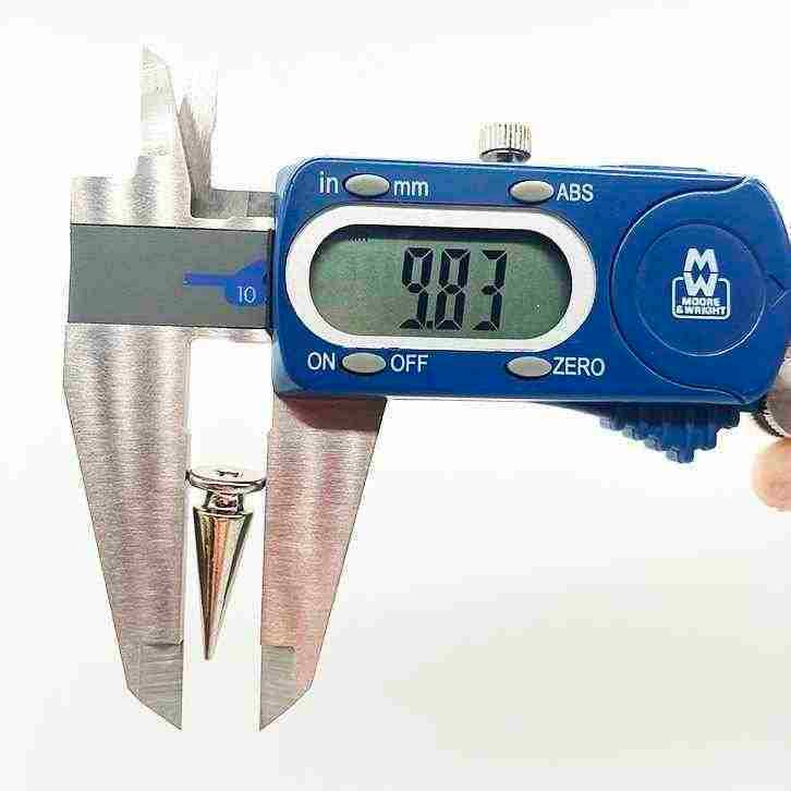 Silver Screw Spike (25mm) image 1